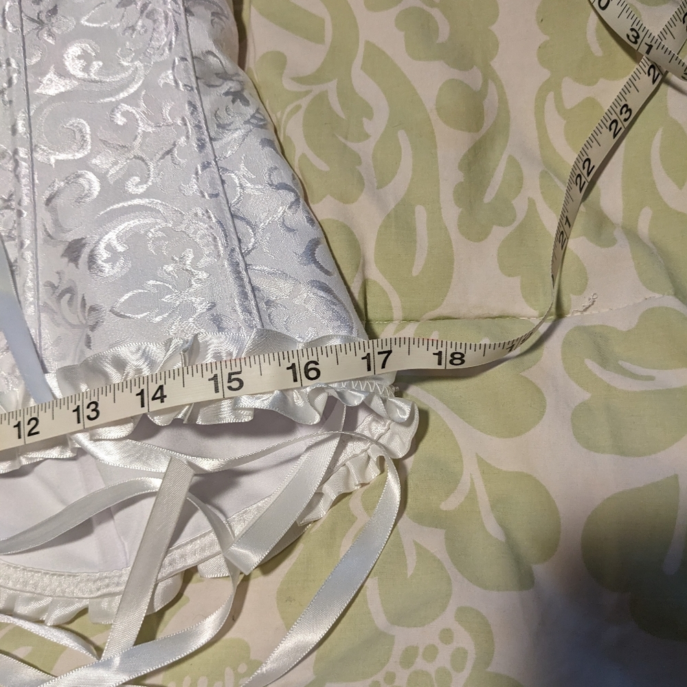 Adore Me White Ruffle Bustier - Picture 4 of 9